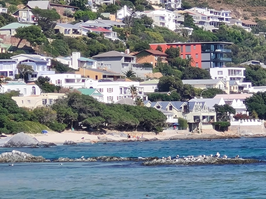 To Let 2 Bedroom Property for Rent in Gordons Bay Western Cape